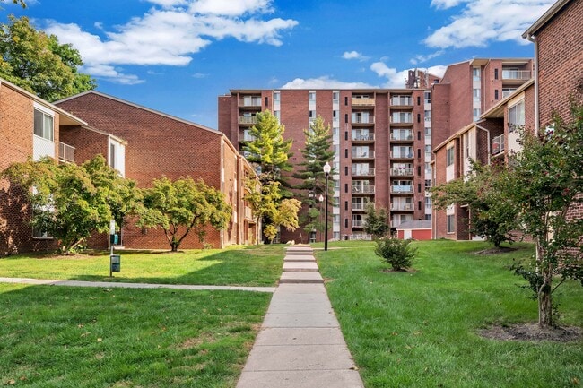 Aspen at Lake Trail in Columbia, MD - Building Photo - Building Photo