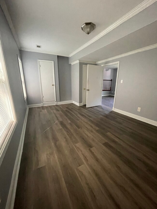 property at 1811 Pharrs Rd