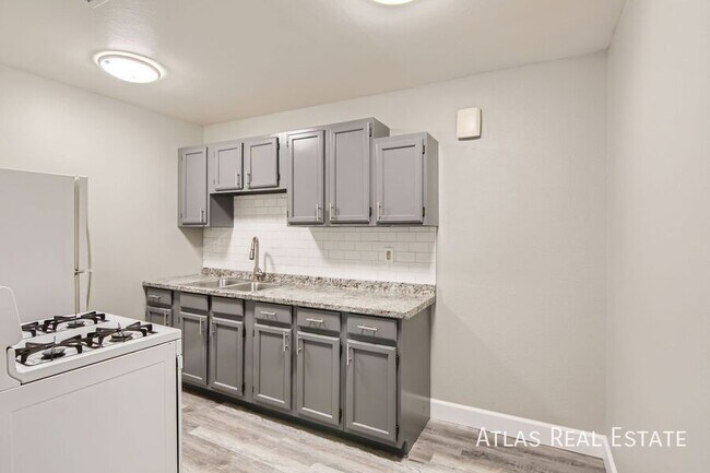 311 May Dr in Colorado Springs, CO - Building Photo - Building Photo