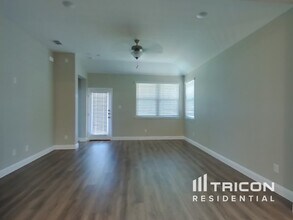 628 Coleman St in Aubrey, TX - Building Photo - Building Photo