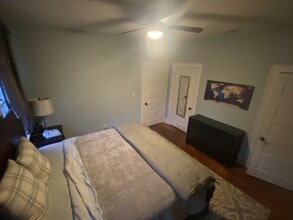 412 E 40th St in Savannah, GA - Foto de edificio - Building Photo