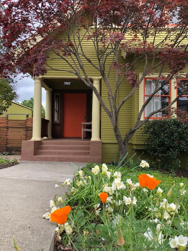 5867 Ocean View Dr Apartments and Nearby Oakland Apartments For Rent