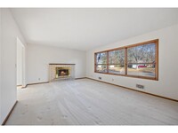 15605 Boulder Creek Dr in Minnetonka, MN - Building Photo - Building Photo