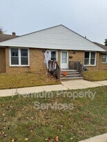 2606 13th Ave in Rockford, IL - Building Photo