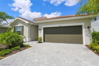 2155 Hamlin St in Naples, FL - Building Photo - Building Photo