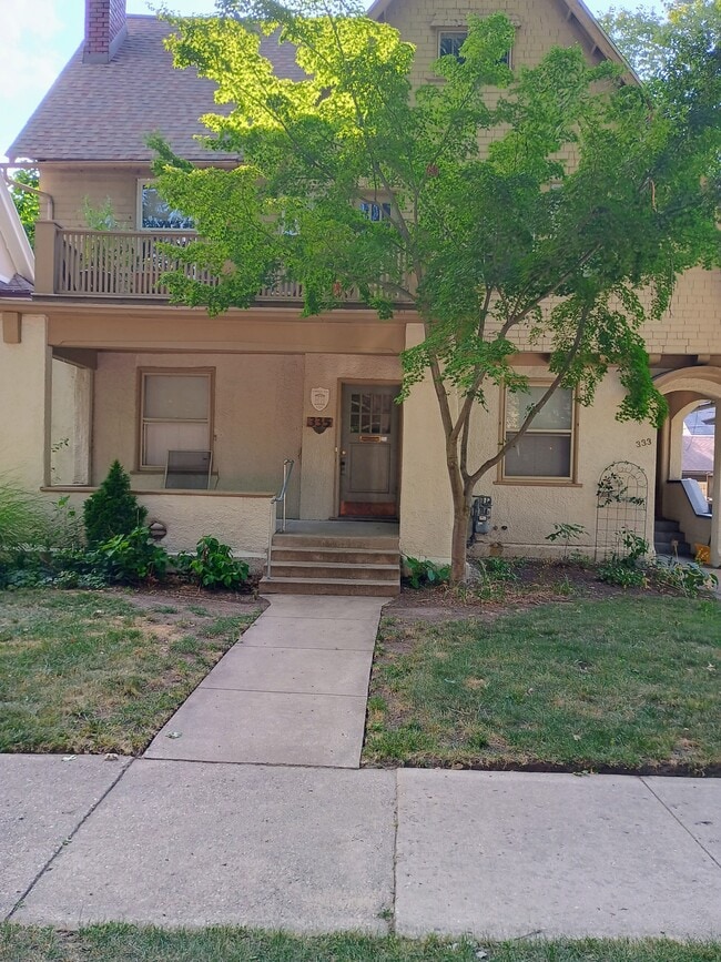 335 Morris Ave SE in Grand Rapids, MI - Building Photo - Building Photo