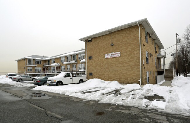 476 Harrison Ave in Lodi, NJ - Building Photo - Building Photo