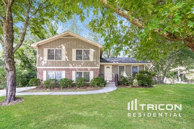 property at 2561 Falcon Ridge Dr SW