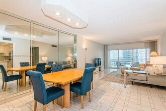 1950 S Ocean Dr, Unit 7G in Hallandale Beach, FL - Building Photo - Building Photo