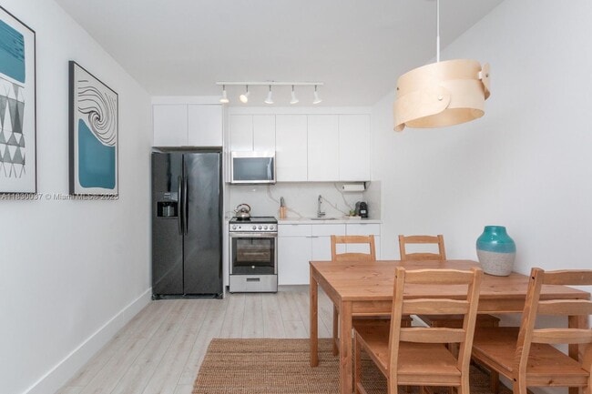 property at 6509 NE 5th Ave