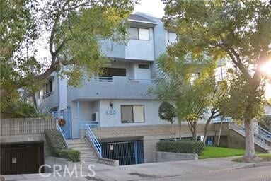 property at 420 W Milford St