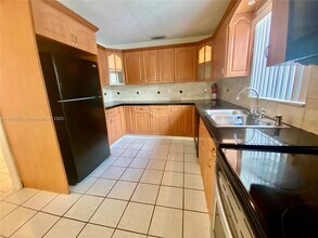 3024 N 73rd Ter in Hollywood, FL - Building Photo - Building Photo