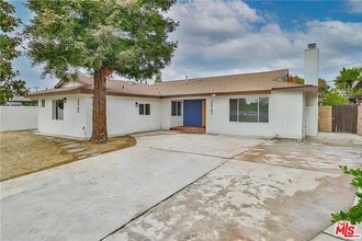 23701 Califa St in Los Angeles, CA - Building Photo - Building Photo