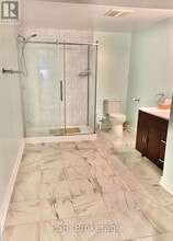 77 Boothbay Crescent in Newmarket, ON - Building Photo - Building Photo