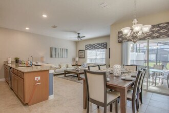 4853 Clock Tower Dr in Kissimmee, FL - Building Photo - Building Photo