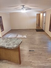 911 West Ave in Webster City, IA - Foto de edificio - Building Photo