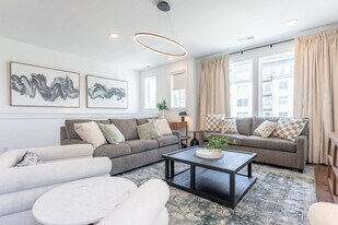 89 Lucile St in Nashville, TN - Building Photo