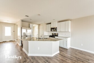6502 Hoffman Pln in San Antonio, TX - Foto de edificio - Building Photo
