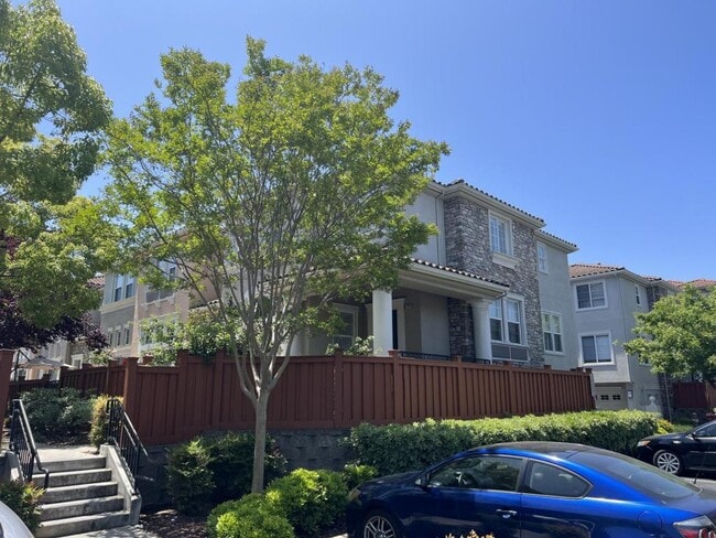 property at 324 Vista Roma Way