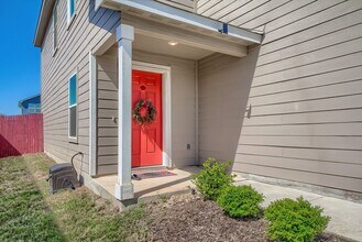 6231 Silver Pegasus in San Antonio, TX - Building Photo - Building Photo