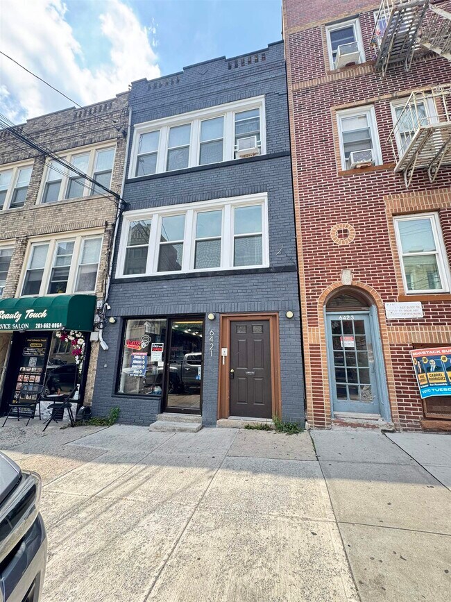 6421 Hudson Ave in West New York, NJ - Building Photo - Building Photo