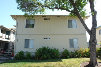 Mission Town Fourplex in Santa Clara, CA - Building Photo - Building Photo