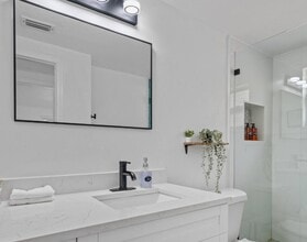 3106 Wallace Branch Rd in Plant City, FL - Building Photo - Building Photo