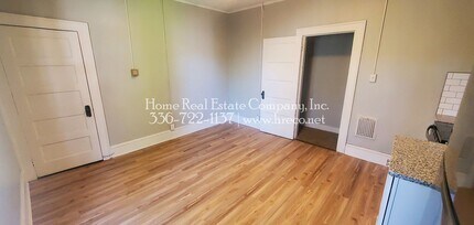 111 S Spruce St in Winston-Salem, NC - Building Photo - Building Photo