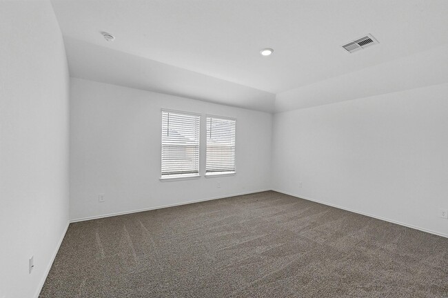 property at 31230 Yatesbury Ln