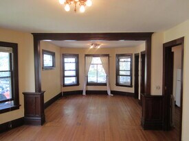 945 Spaight St, Unit 2 in Madison, WI - Building Photo