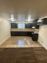 430 E 118th St in Los Angeles, CA - Building Photo