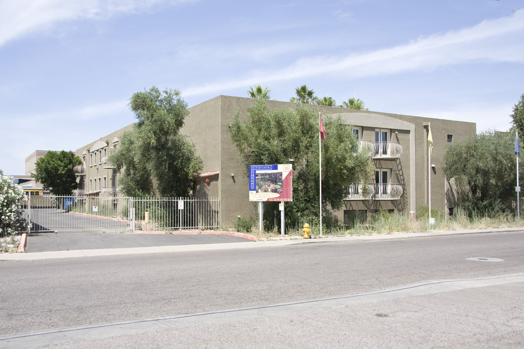 724 E Devonshire Ave in Phoenix, AZ - Building Photo