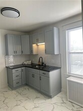 532 Post Rd in Warwick, RI - Building Photo - Building Photo