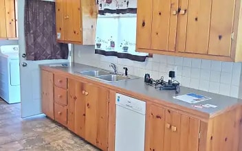 416 E Eli Ave in Chelan, WA - Foto de edificio - Building Photo