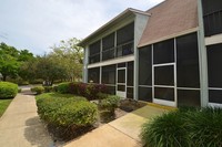 351 Lone Hill Dr in Altamonte Springs, FL - Foto de edificio - Building Photo