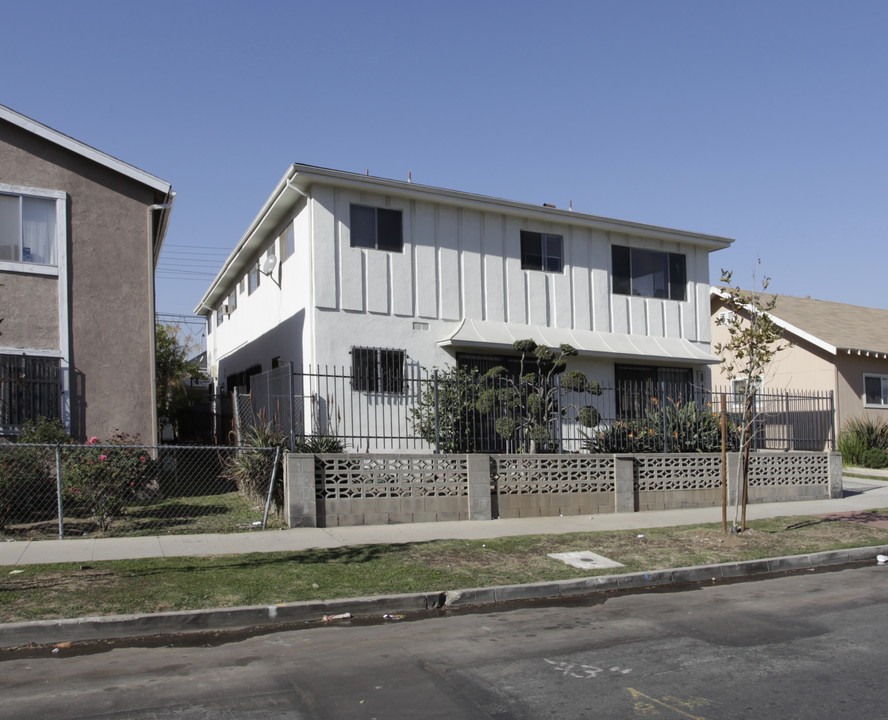 1119 N Commonwealth Ave in Los Angeles, CA - Building Photo