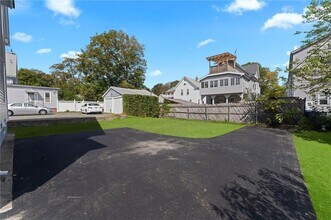 301 Glenwood Ave in Pawtucket, RI - Building Photo - Building Photo