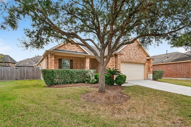 3226 W Trail Dr in Pearland, TX - Building Photo - Building Photo