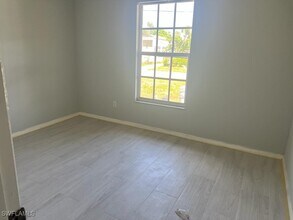 7034 Babcock Rd in Ft. Myers, FL - Building Photo - Building Photo