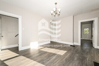 303 Shady Ave in Charleroi, PA - Foto de edificio - Building Photo