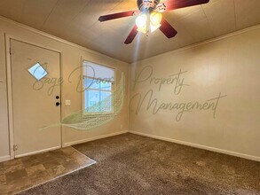 1915 S Arlington Ave in Independence, MO - Building Photo - Building Photo