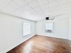 211 15th Ave S in Nampa, ID - Building Photo - Building Photo