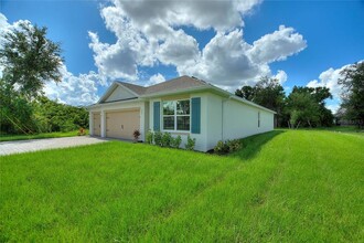 347 Seasons Dr in Punta Gorda, FL - Building Photo - Building Photo