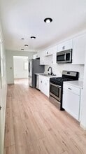 1228 Garden Ln in Galesburg, IL - Building Photo - Building Photo
