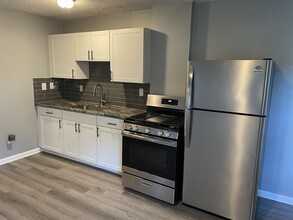 1010 Orange St, Unit 1014 Orange (1/1) in Wyandotte, MI - Building Photo - Building Photo