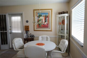 201 Kings Blvd in Sun City Center, FL - Building Photo - Building Photo
