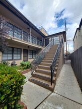 1753 E Ocean Blvd in Long Beach, CA - Foto de edificio - Building Photo