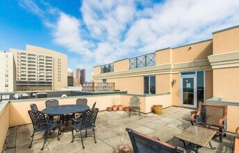 196 S Grant Ave in Columbus, OH - Building Photo - Building Photo