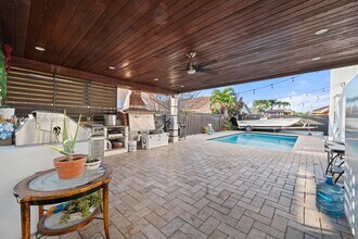 1360 SW 142nd Ave in Miami, FL - Building Photo - Building Photo