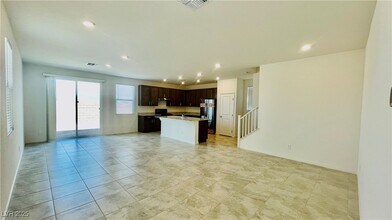 8736 Victoria Pk St in Las Vegas, NV - Building Photo - Building Photo